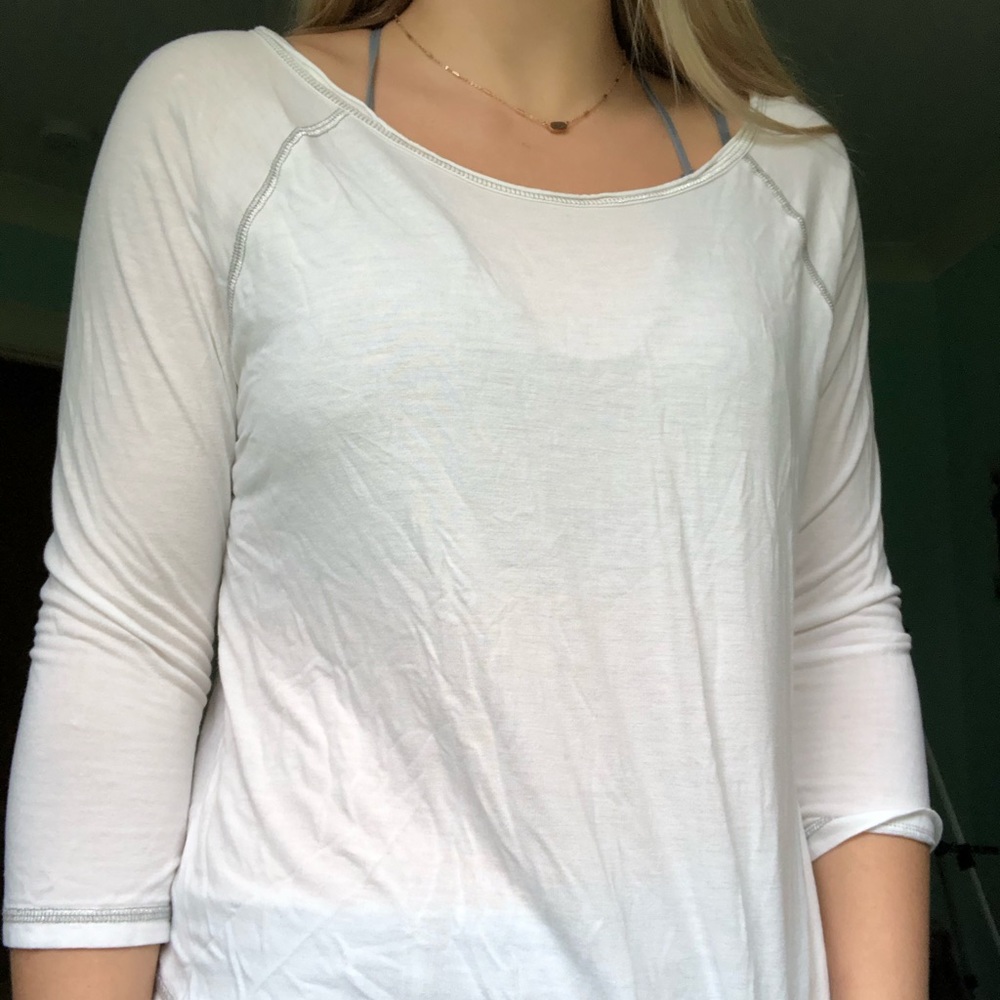 White quarter sleeve T-shirt